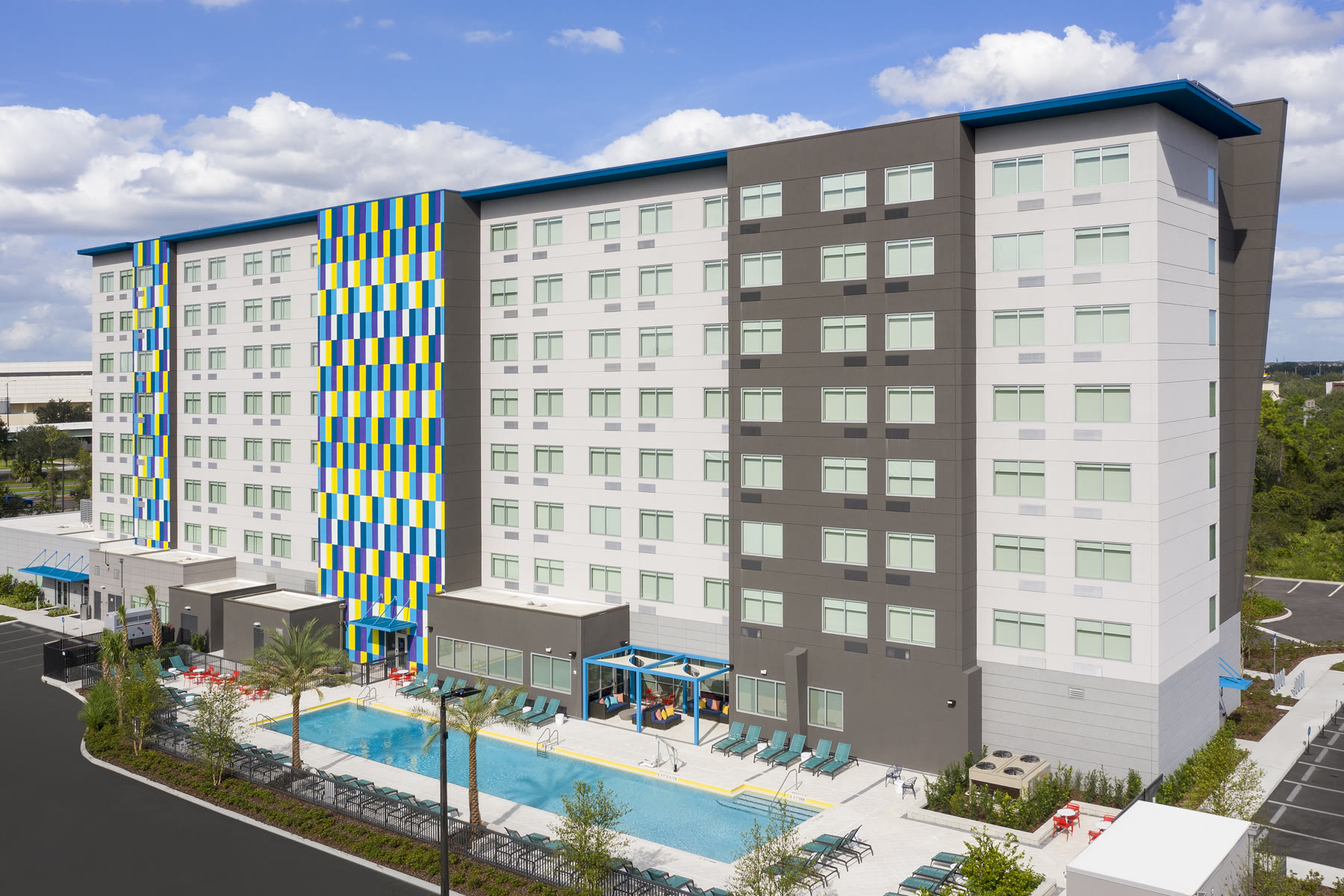 Tru by Hilton Orlando Convention Center rear exterior